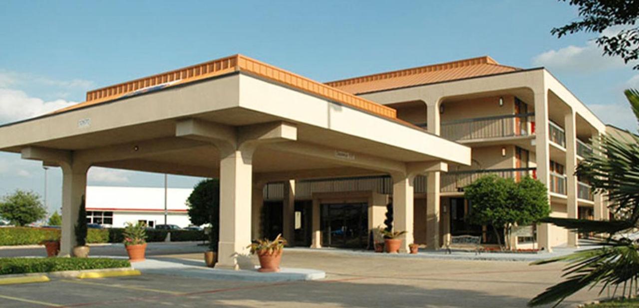 Executive Inn Далас Екстериор снимка